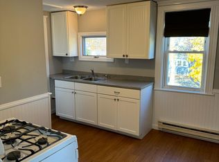 2 Coombs St #2, Middleboro, MA 02346
