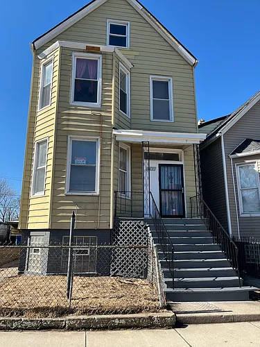 6630 S Bishop St #2A Photo 1