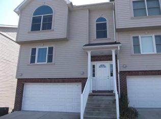 808 Saint Andrews Dr, Morgantown, WV