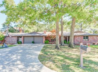 1300 SE Quail Dr, Bartlesville, OK 74006