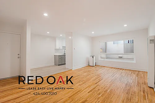 120 S Oxford Ave #8 Photo 1