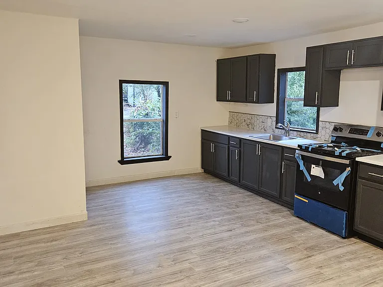 500 Allen Ave — Photo 9