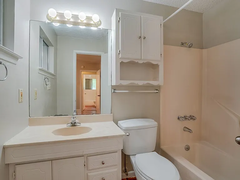 1503 Wheless Ln — Photo 17
