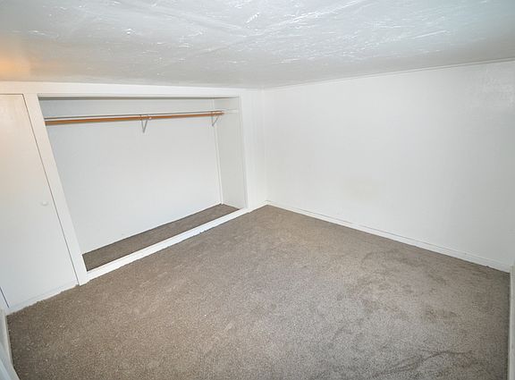 5th image of 18220 E Sprague Ave APT B