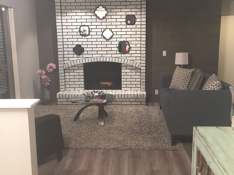 2nd image of 1624 E Stanley Dr