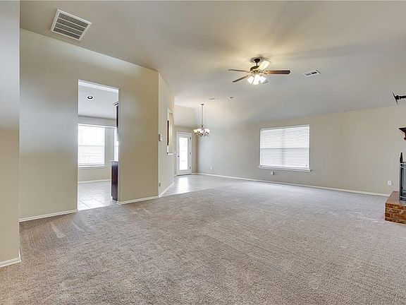 4th image of 805 Canyon Dr