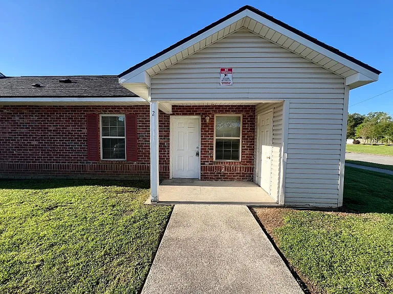 816 Martin Luther King Jr Dr — Photo 28