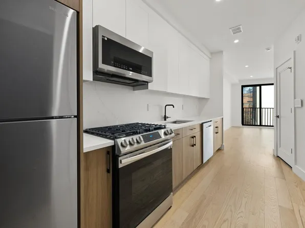 10 Brinkerhoff Street image 1 of 20