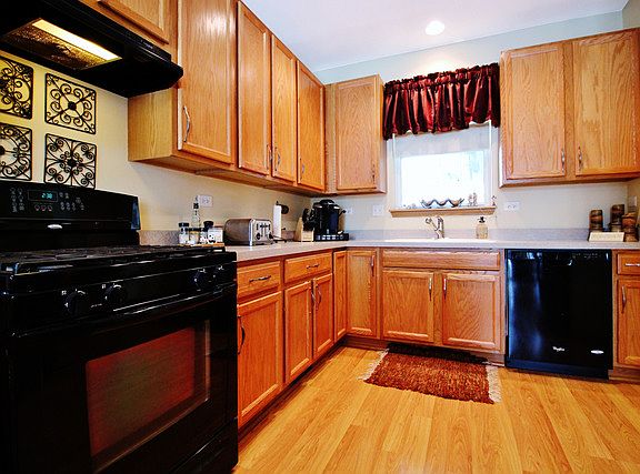 2nd image of 2820 Cattail Ct Unit B