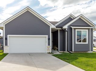 720 NE Pearl Dr, Ankeny, IA 50021