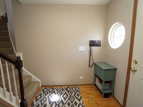2nd image of 154 Parkview Dr #154