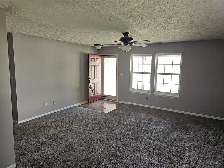 9817 Traditions Ln — Photo 17
