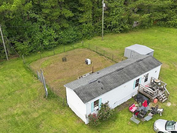 4th image of 3796 Old Reaves Ferry Rd.