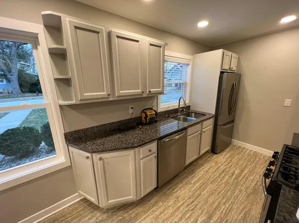 808 Madison Ave, Edwardsville, IL 62025