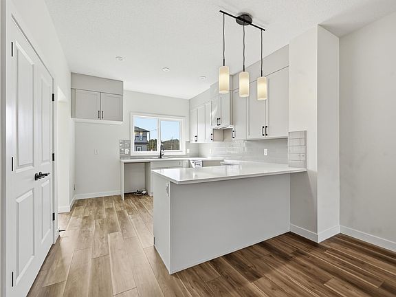 5th image of 243 Wattle Rd
