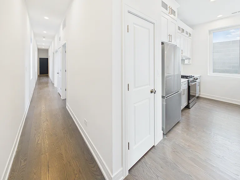 4055 S Prairie Ave #3 — Photo 13