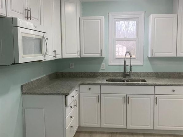 32198 Truman Rd, Rockwood, MI 48173