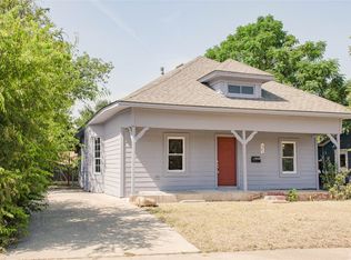 1041 Glen Garden Dr, Fort Worth, TX 76104