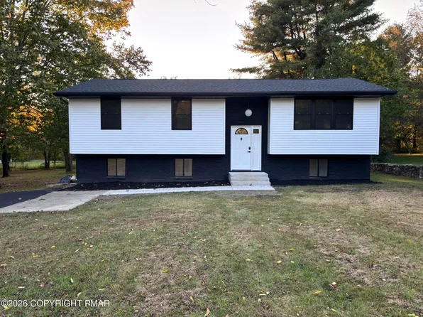 3097 Pleasant View Dr, Kunkletown, PA 18058