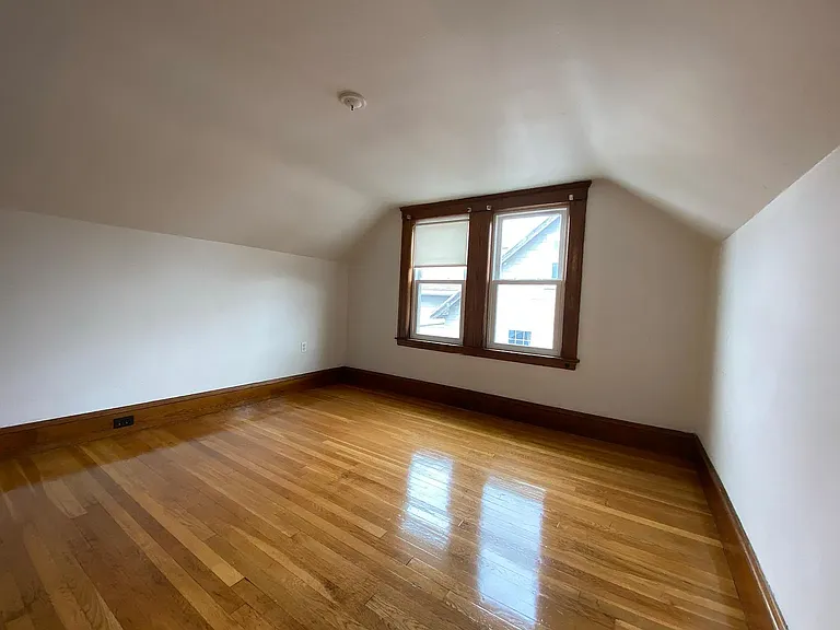 35 Glenmont Rd #2 — Photo 14