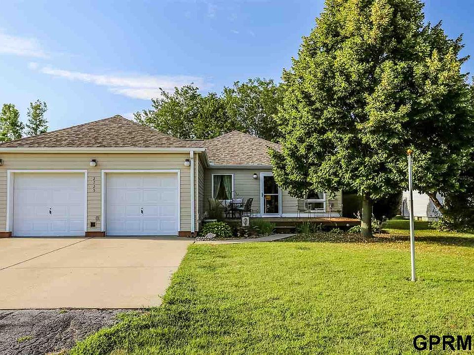 1st image of 2725 Overlook Cir