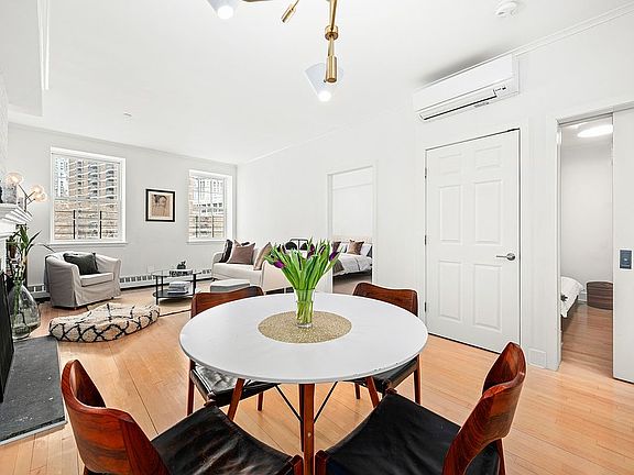 3rd image of 130 Beekman St APT 4B