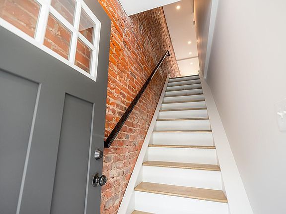 3rd image of 1915 S Norwood St #2