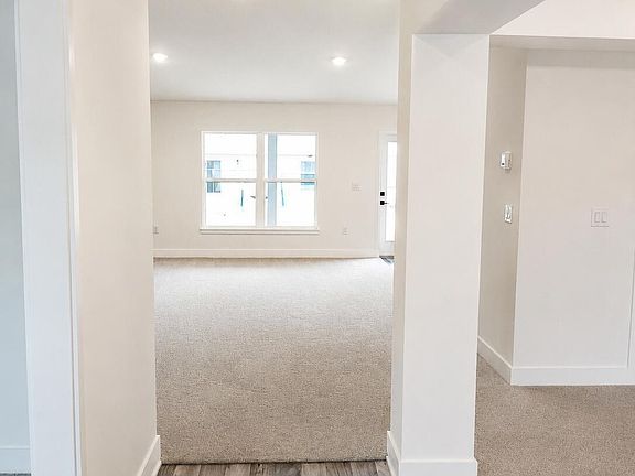 2nd image of 973 Le Baron St SW