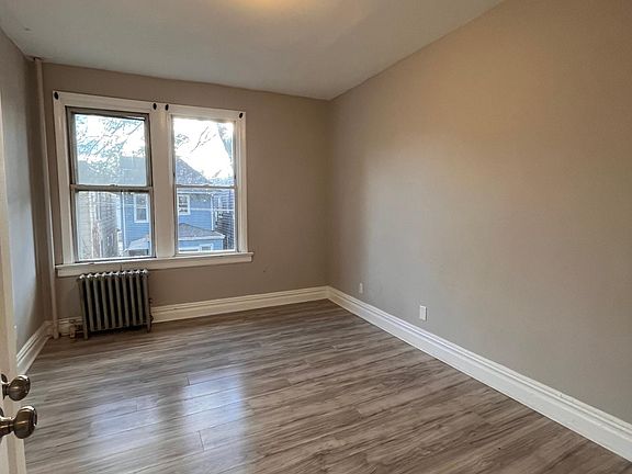 4th image of 241 Duncan Ave APT 4