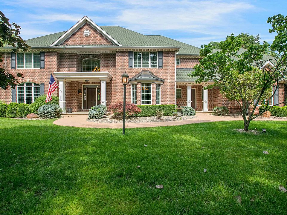 1st image of 56089 Stone Hill Ct