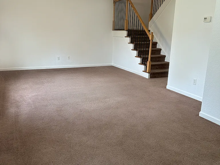 1005 N Lincoln St — Photo 2