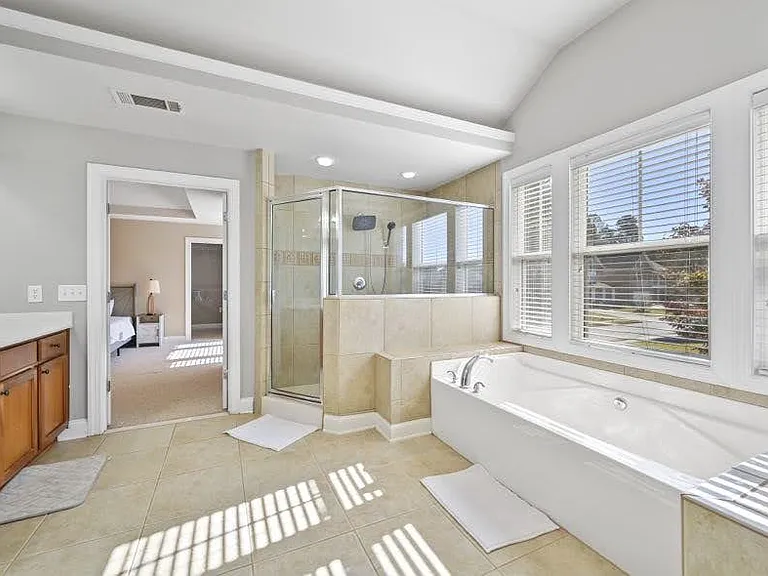 1151 Gateview Dr — Photo 11