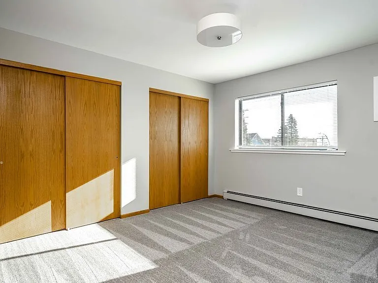 1631 E 4th St #1 — Photo 11