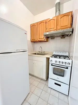 Rented by Corcoran | media 10