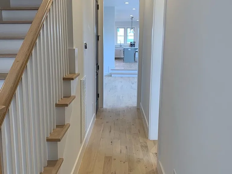 523 Fatherland St #B — Photo 4