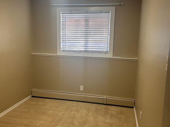 5th image of 1013 Lansdowne Ave #103