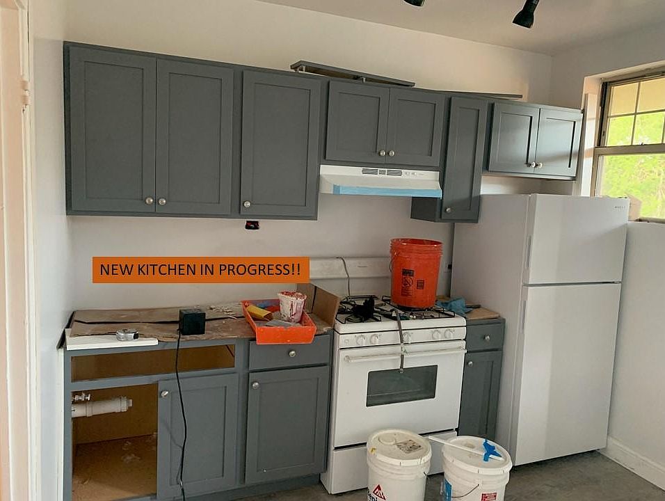 1st image of 7200 N Greenview Ave #3