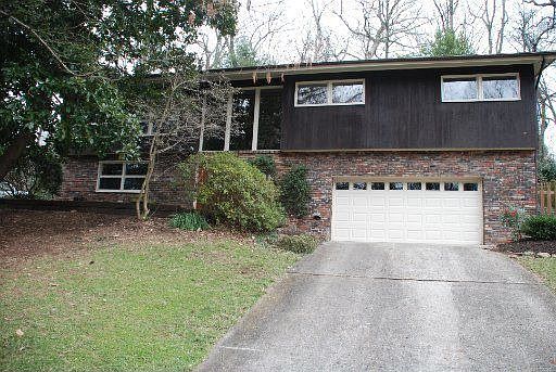 2nd image of 4026 Hiawatha Dr