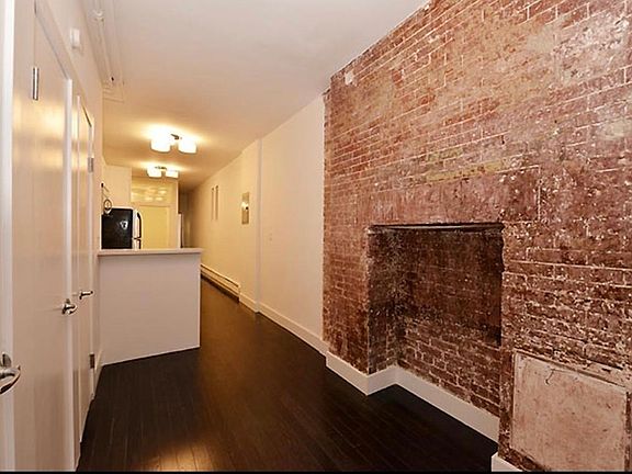 3rd image of 100 W 27th St #2