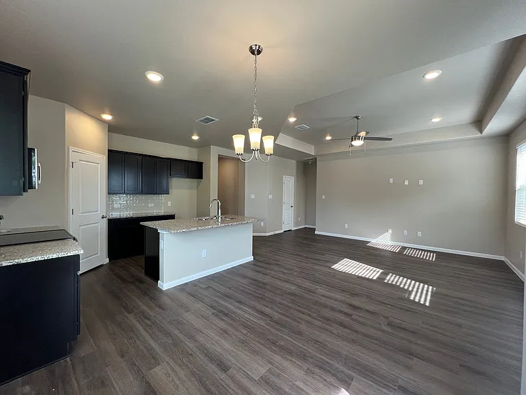3500 Tripps Pl — Photo 10