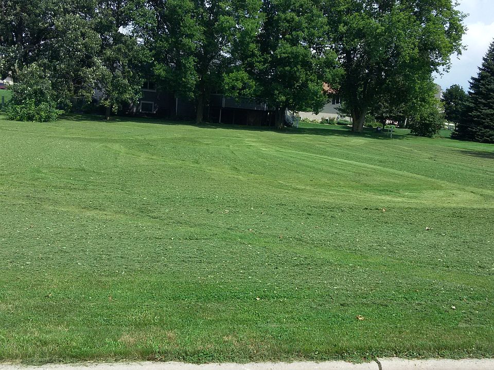 1st image of 107 Wildwood Dr