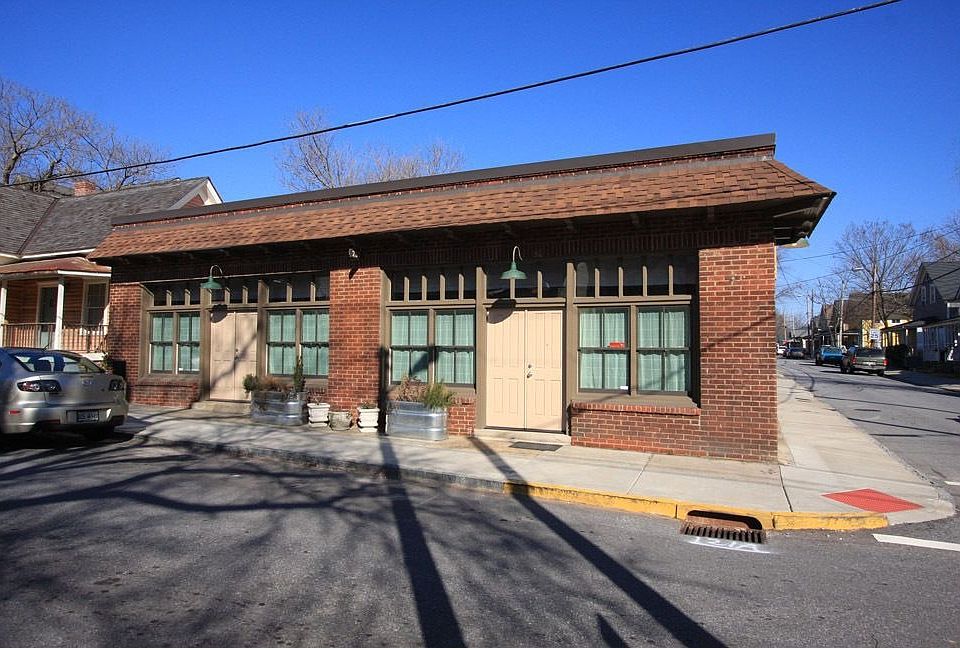 Additional front view. This historic storefront is zoned res/comm.