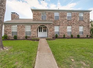 1729 Hartford Dr, Carrollton, TX 75007
