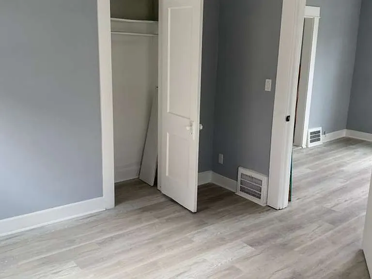 792 London Rd — Photo 7