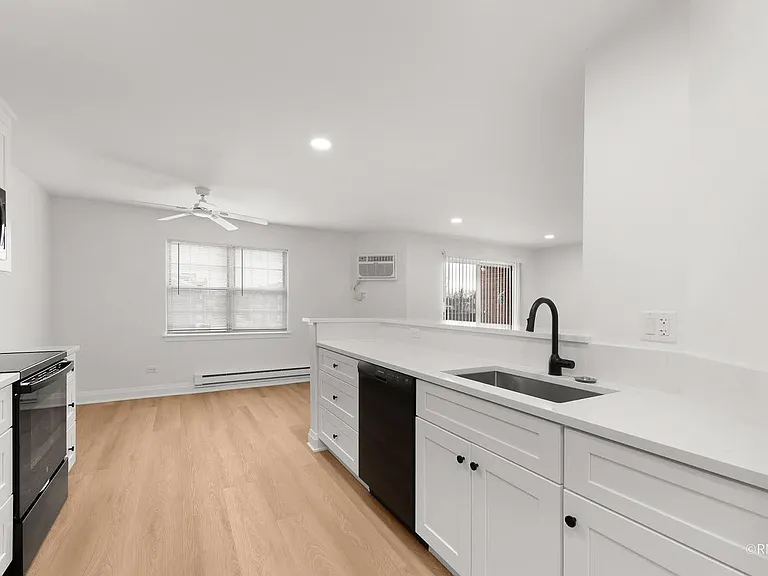 226 S Rush St #2A — Photo 2