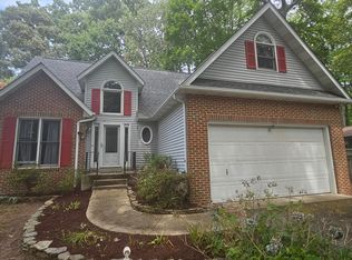 464 Deer Ln, Lusby, MD 20657