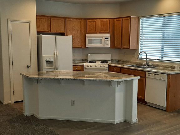 3rd image of 644 Vincents Dream Ave
