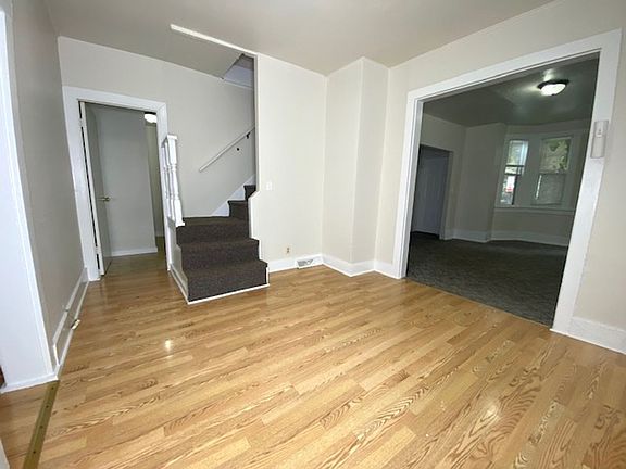 4th image of 1203-1205 Cass St #1203