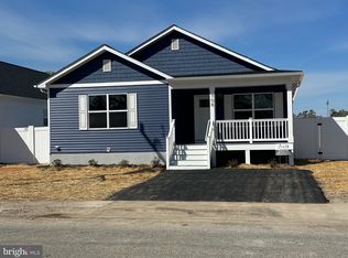 708 Jackson St, Colonial Beach, VA 22443