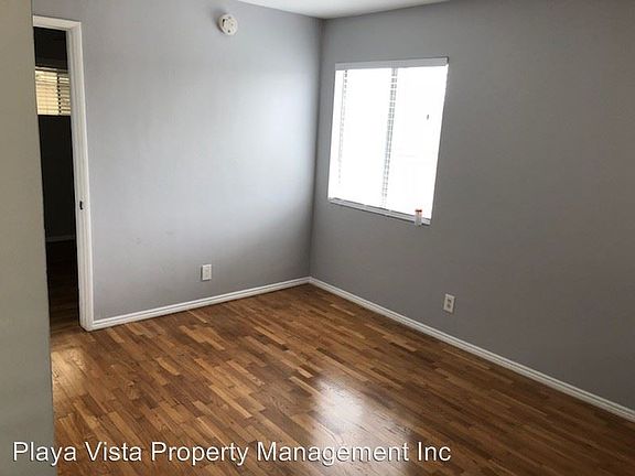 3rd image of 11952 Beatrice St APT 4